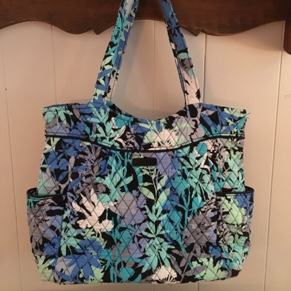 VERA BRADLEY CAMOFLORAL LARGE TOTE